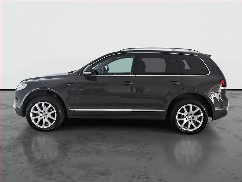 Volkswagen Touareg (2008) R-Line 3.0 TDI, 4X4, Automat - fotka 3 z 23