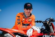 V mistrovství světa MXGP, v kategorii MX2 letos startuje Julius Mikula v barvách českého Osička MX Teamu.