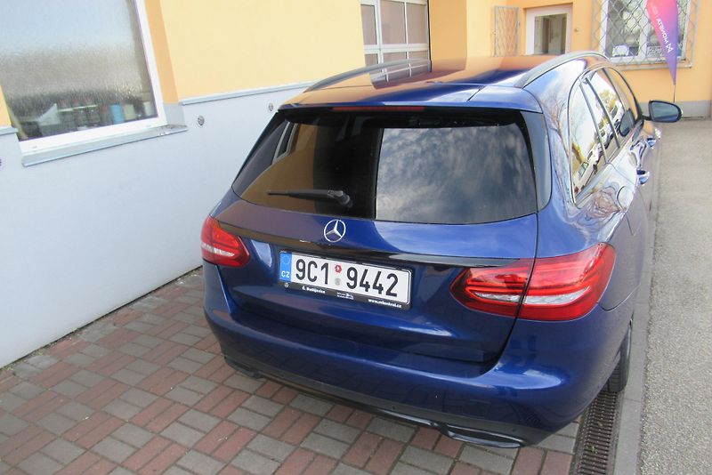 Mercedes-Benz Třídy C 220 CDi AUTOMAT TAŽNÉ  - fotka 7 z 24
