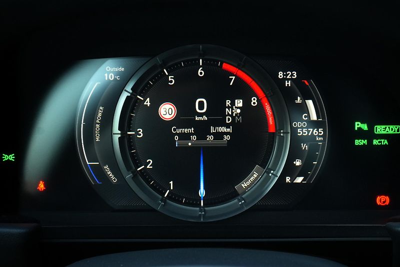 Lexus LC 500h 3.5L V6, Kamera, HUD,Ventilace - fotka 11 z 31