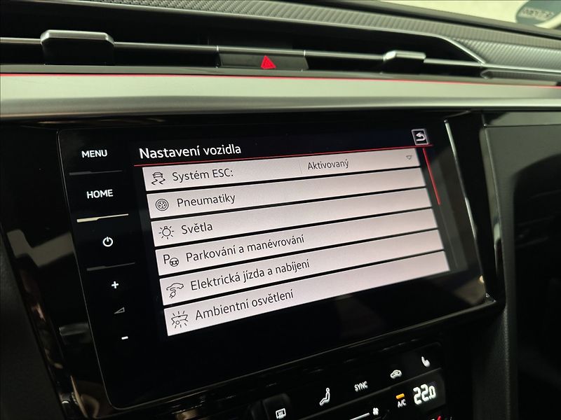 Volkswagen Arteon Shooting Brake 1,4 TSi  DSG R-Line LED Assist - fotka 32 z 50