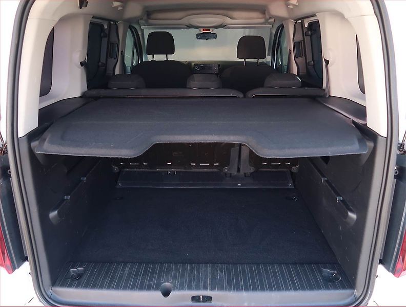 Opel Combo (2019) Enjoy 1.2 Turbo, 5Míst, ČR - fotka 13 z 14