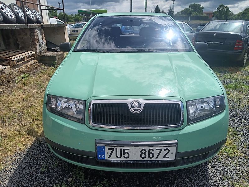 Škoda Fabia 1.4 MPI Combi - fotka 8 z 24