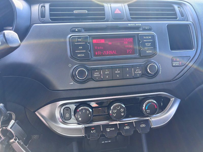Kia Rio (2012) - fotka 7 z 13