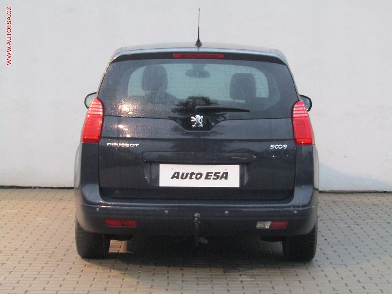 Peugeot 5008 (2011) 1.6HDi, Navi, kůže - fotka 5 z 18