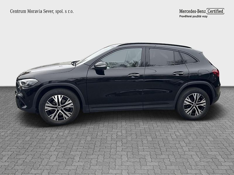 Mercedes-Benz GLA 200d 4MATIC - fotka 2 z 16