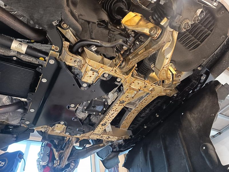 Jeep Grand Cherokee (2021) 3,6L 4x4 LIMITED L, REZERVACE - fotka 46 z 49
