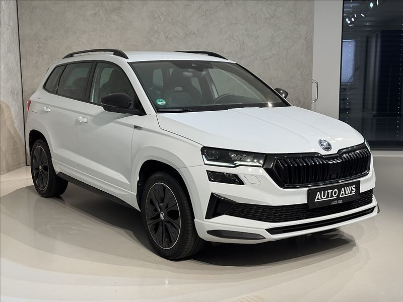 Škoda Karoq 2,0 TDi  Sportline LED Virtual - fotka 3 z 47