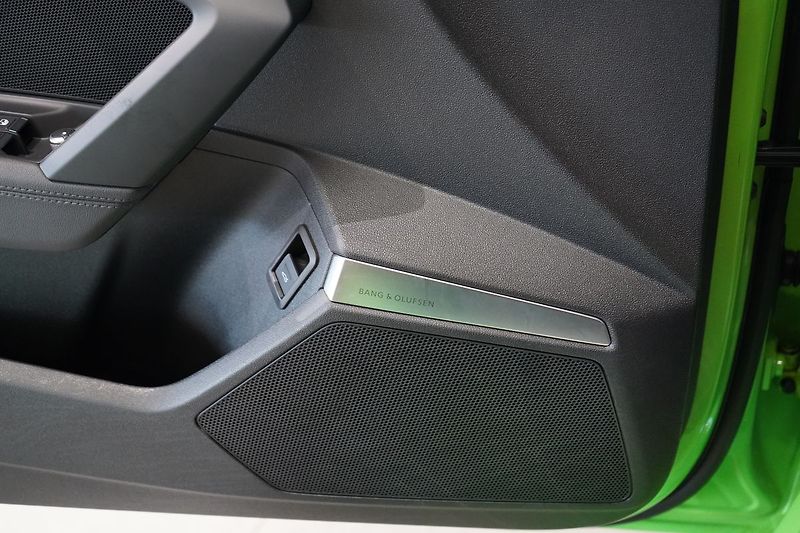Audi RS 3 Sportback,Quattro, Matrix, B&O - fotka 22 z 44
