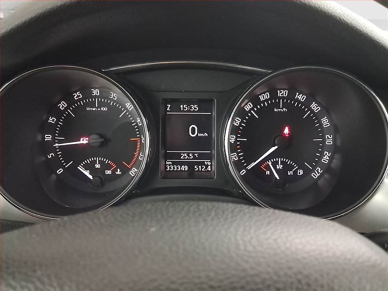 Škoda Superb (2014) Ambition 1.6 TDI, Navi - fotka 11 z 18
