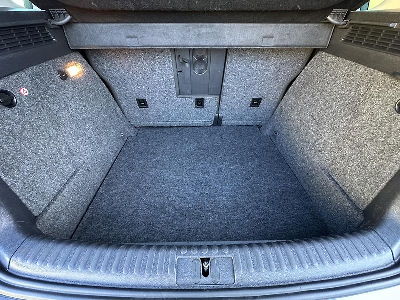Volkswagen Tiguan (2011) 1.4TSI/90kW * 2.Maj. 4x2  - fotka 30 z 37