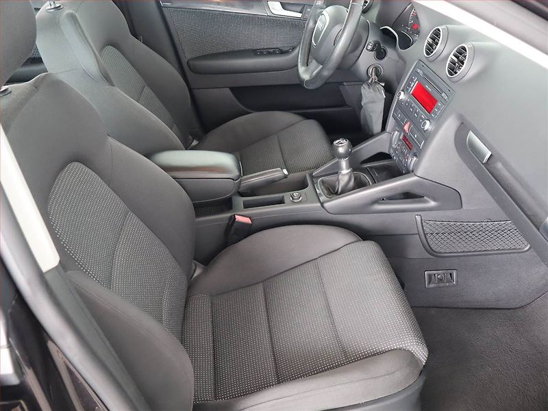 Audi A3 (2007) 2.0 TDI, Serv.kniha, po STK - fotka 9 z 17
