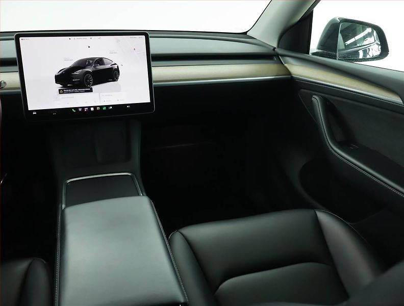 Tesla Model Y (2022) Long Range AWD 79kWh, SoH 92% - fotka 8 z 21