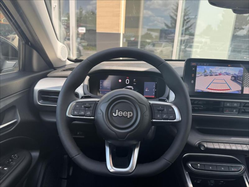 Jeep Avenger (2025) 1,2 Turbo e-Hybrid  Altitude - fotka 13 z 14