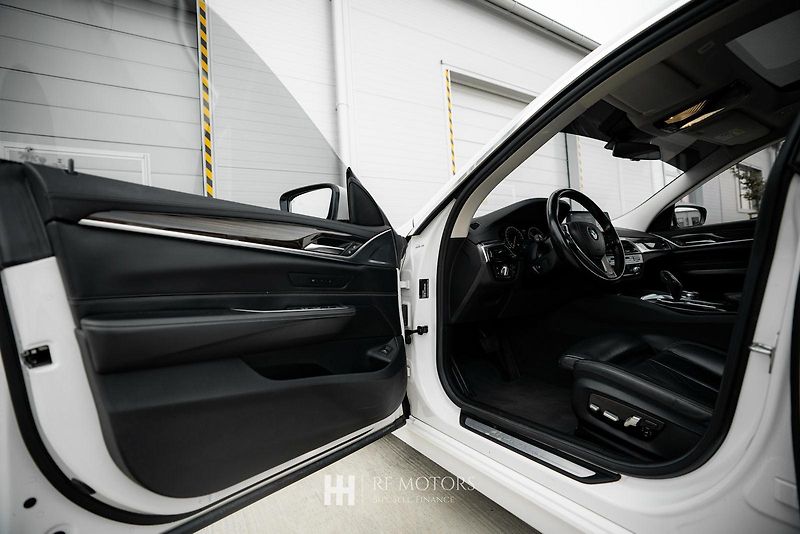 BMW Řada 6 (2018) 630d GT 195kW - fotka 17 z 42