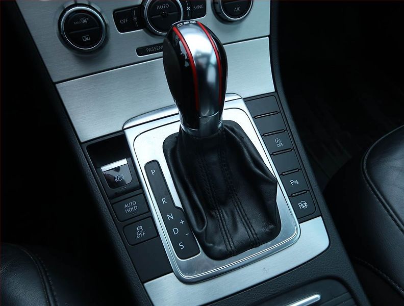 Volkswagen Passat (2013) Highline 2.0 TDI, Automat - fotka 13 z 17