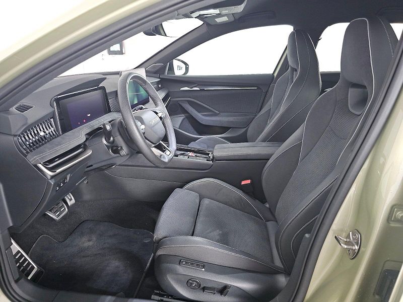 Škoda Superb (2025) 2.0TDi 142kW 4X4 SPORTLINE WEB - fotka 6 z 36