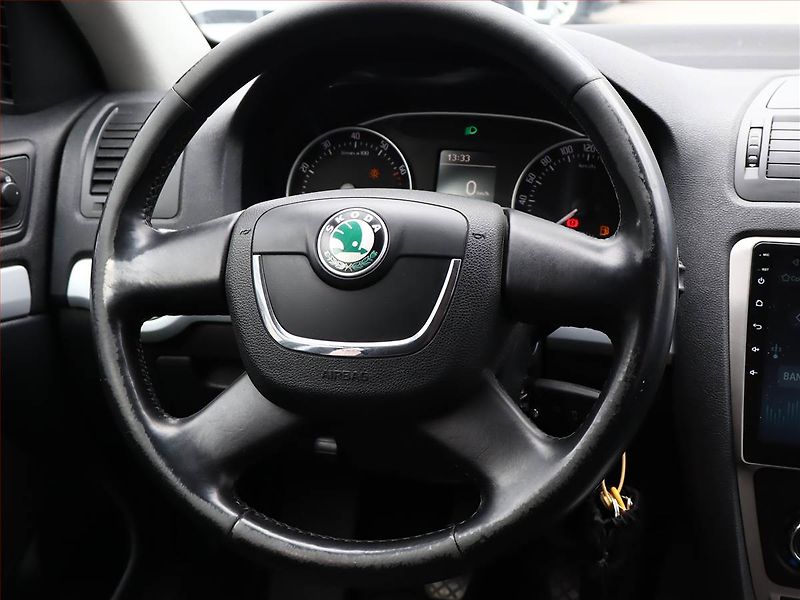 Škoda Octavia (2022) Style 2.0 TDI, ČR,1.maj - fotka 13 z 15