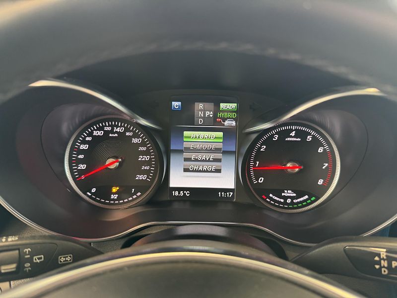 Mercedes-Benz GLC (2017) 350e 4M AMG - fotka 35 z 42