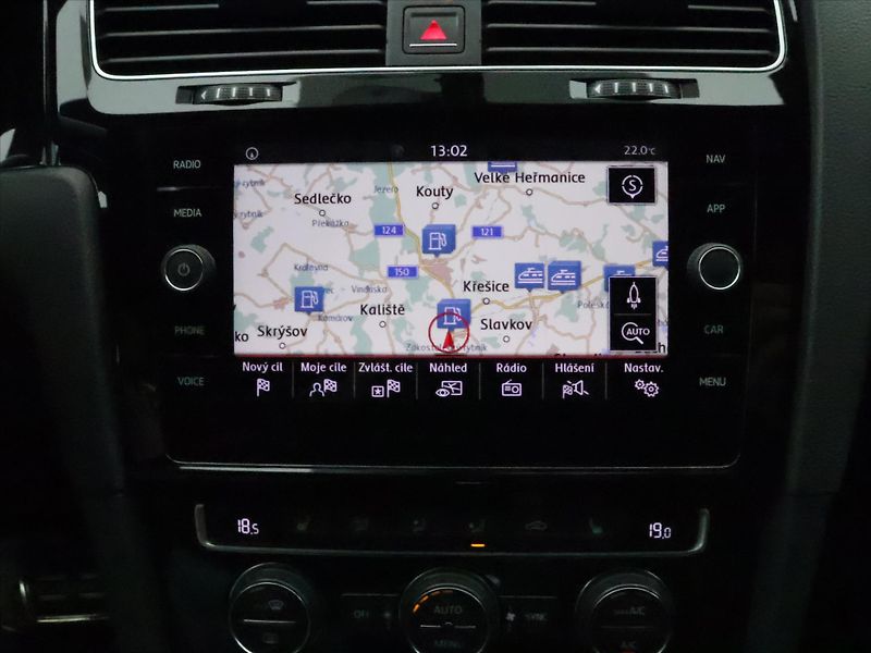 Volkswagen Golf 2,0 TSI GTI 169kW DSG Matrix - fotka 18 z 28