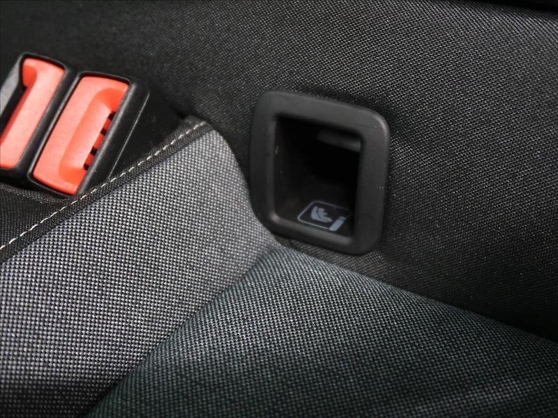 Seat Ateca 1,5 TSI DSG LED 1.majitel - fotka 31 z 39