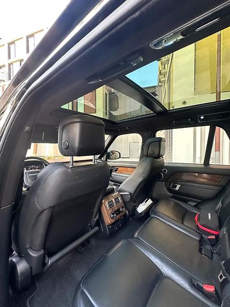 Land Rover Range Rover (2018) Vlajková loď značky - fotka 4 z 13