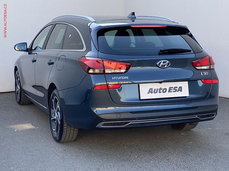 Hyundai i30 (2023) 1.5 T-GDi, ČR, Smart, LED - fotka 6 z 19
