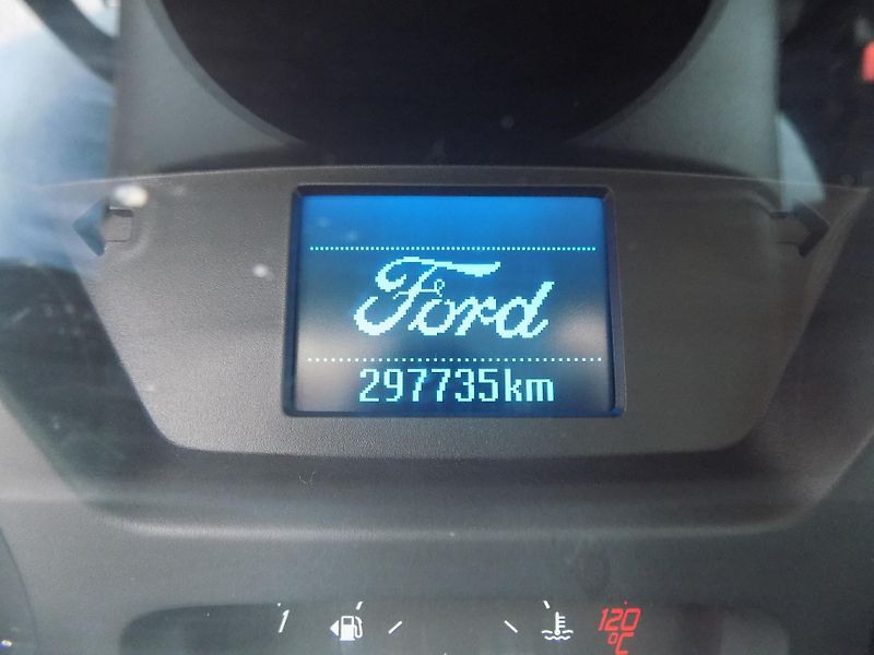 Ford Transit 2,2 TDCI 114KW 8SD, NOVÝ MOTOR - fotka 36 z 42