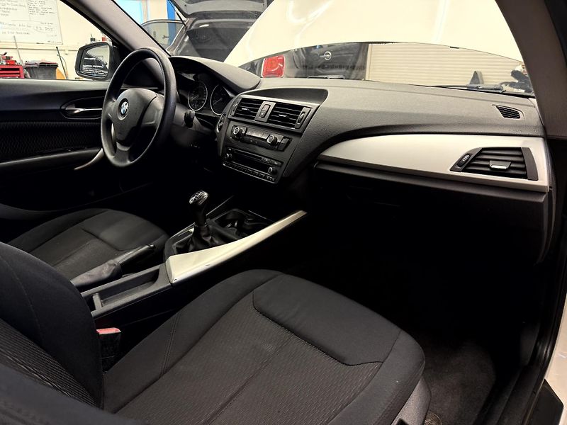 BMW Řada 1 116D 1.6D 85kW - fotka 10 z 13