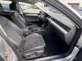 Volkswagen Passat 2,0 TDi140kW,Matrix,ACC,Kamera - náhled 32