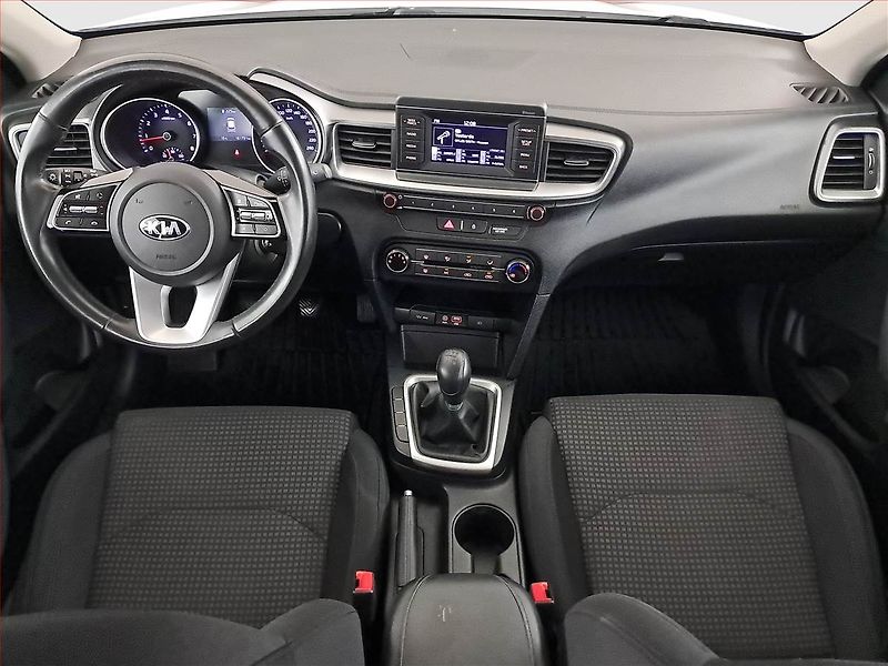 Kia Ceed (2019) 1.4 CVVT, Tempomat - fotka 8 z 15