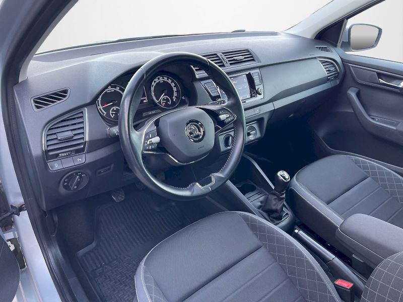 Škoda Fabia (2022) 1.0 TSI 70kW Ambition Plus - fotka 5 z 34