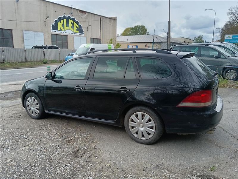 Volkswagen Golf Variant 1,6 TDi 4Motion  Trendline - fotka 7 z 20