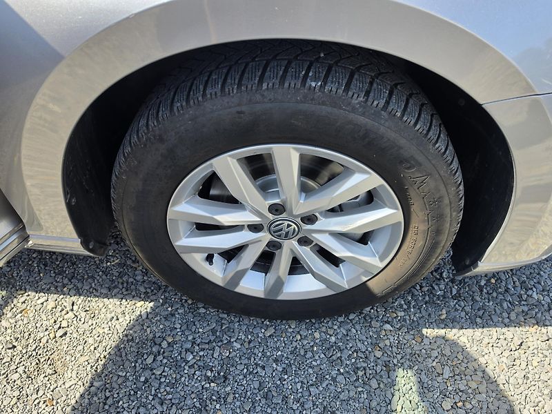 Volkswagen Passat 2.0 TDI DSG Led Masáže  - fotka 7 z 19