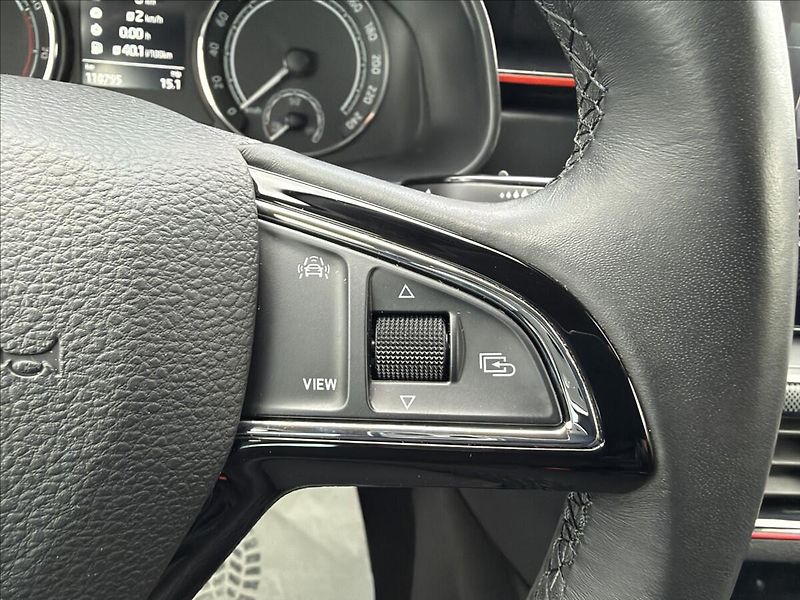 Škoda Scala 1.0 TSI Ambition - fotka 15 z 22