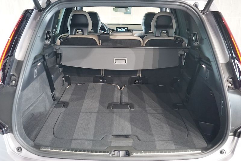 Volvo XC90 T8 PLUS Dark, Vzduch,Ventilace - fotka 14 z 46