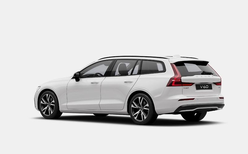 Volvo V60 (2026) B4 AUT DARK PLUS - fotka 6 z 11
