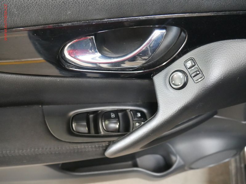 Nissan Qashqai (2016) 1.2DiG-T, AC, temp - fotka 11 z 17