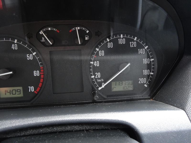 Škoda Fabia Kom.1.2i 12V Taž.zař.+zim.kola - fotka 19 z 19