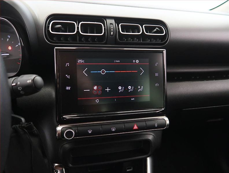 Citroën C3 Aircross (2022) Feel 1.2 PureTech, Tempomat - fotka 15 z 20