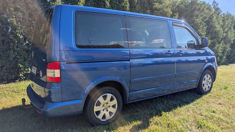 Volkswagen Multivan (2007) - fotka 6 z 39
