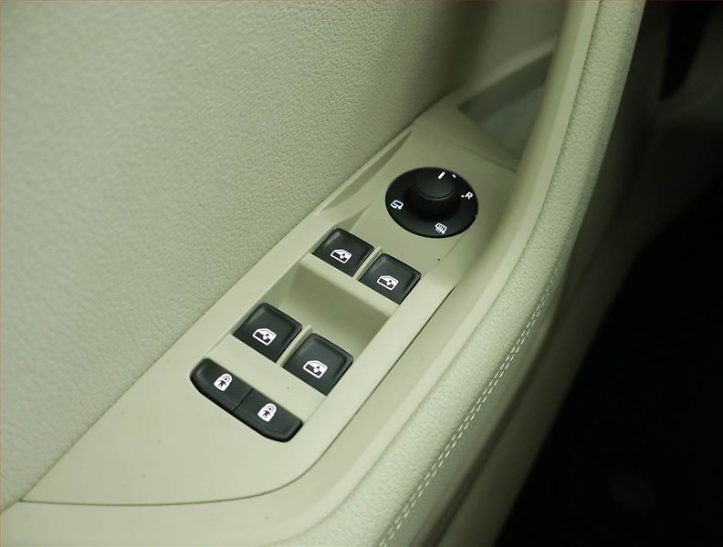 Škoda Superb (2022) Style 2.0 TDI, Automat - fotka 17 z 17