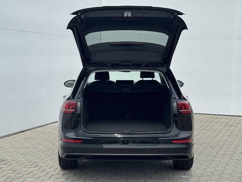 Volkswagen Golf (2026) People 6G 1,5TSI - fotka 4 z 7