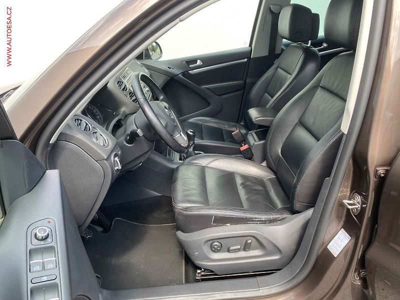 Volkswagen Tiguan (2012) 2.0 TDi, Sport, TZ, kůže, - fotka 9 z 15
