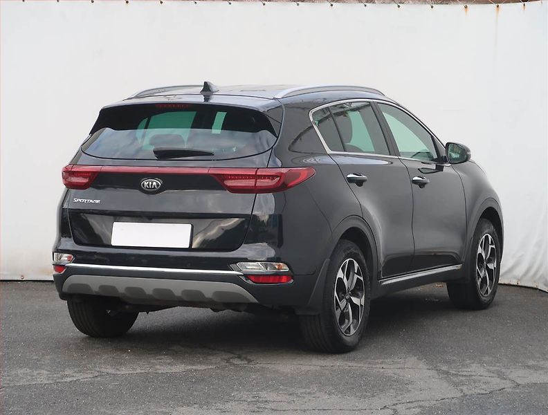 Kia Sportage (2022) Black Edition 1.6 GDI - fotka 5 z 24