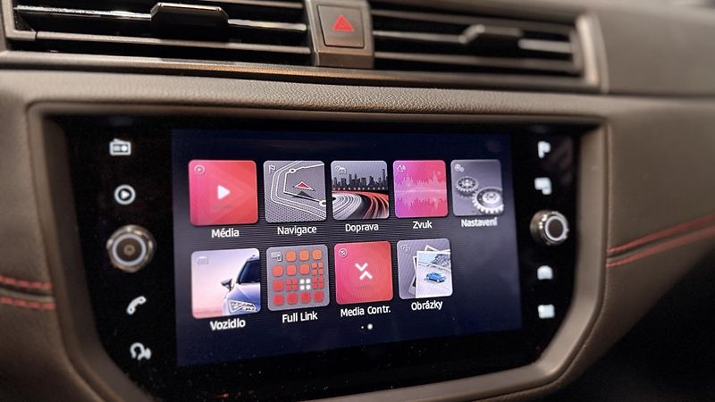 Seat Arona (2019) 1.0TGI- FR,LED,ZÁRUKA  - fotka 30 z 35