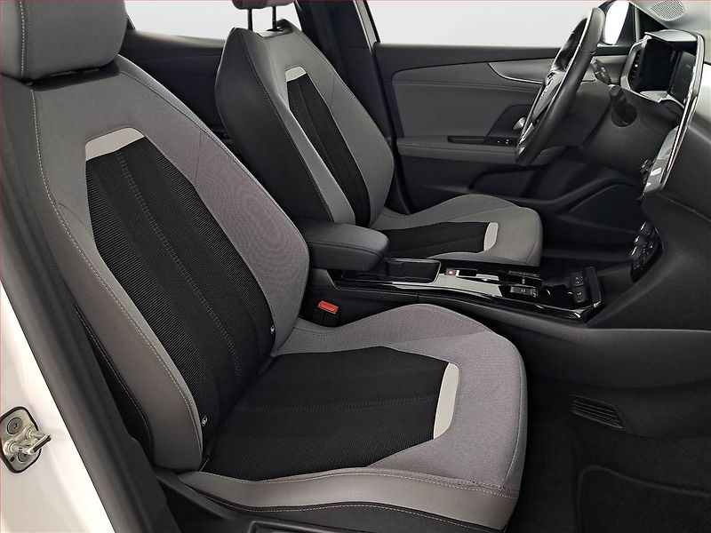 Opel Mokka (2021) Electric 50 kWh, SoH 92% - fotka 9 z 21