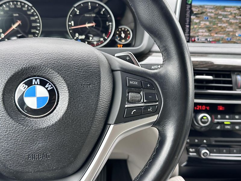 BMW X6 xDrive30d  - fotka 13 z 23