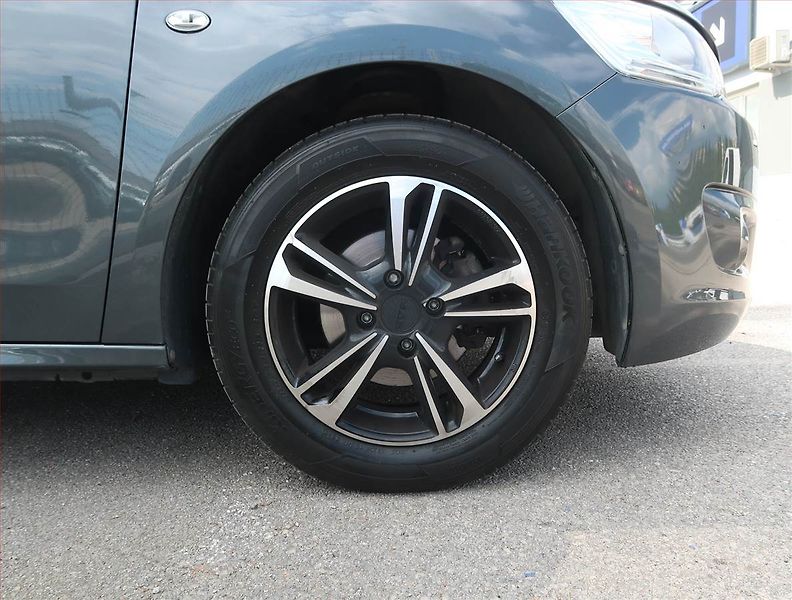 Citroën C-Elysée (2017) 1.6 VTi, Serv.kniha, Tempomat - fotka 14 z 17