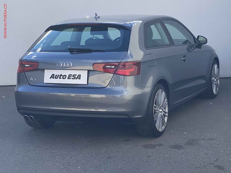 Audi A3 (2014) 2.0 TDi, Bixen, navi, TZ - fotka 4 z 20